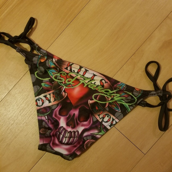 Ed Hardy Bikini - Picture 4 of 7